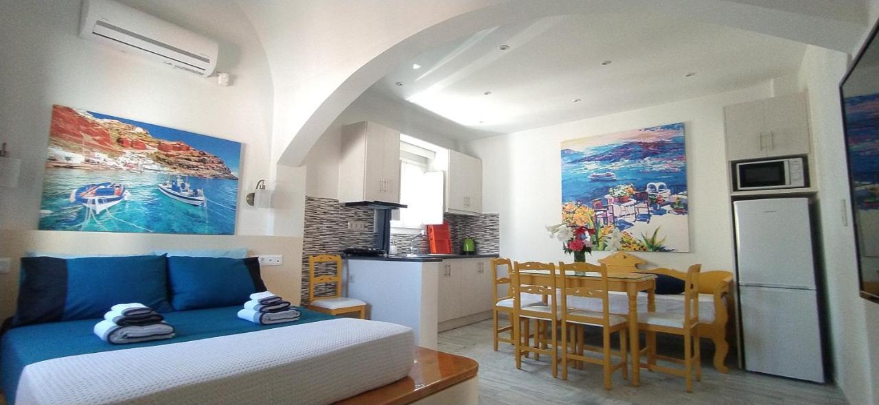 Chariot Apartments Santorini Kamári المظهر الخارجي الصورة